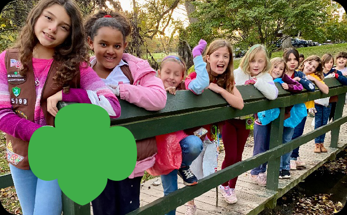 Girl Scouts Give Back 